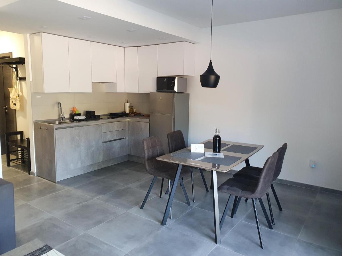 Apartmani Nerium Loviste Ngoại thất bức ảnh