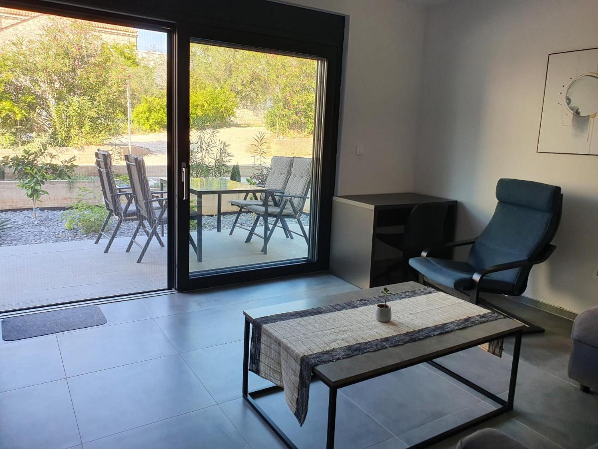 Apartmani Nerium Loviste Ngoại thất bức ảnh