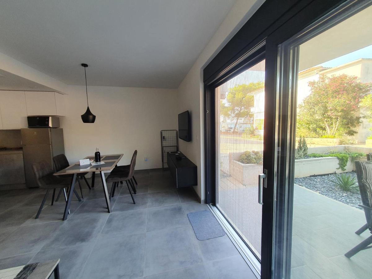 Apartmani Nerium Loviste Ngoại thất bức ảnh